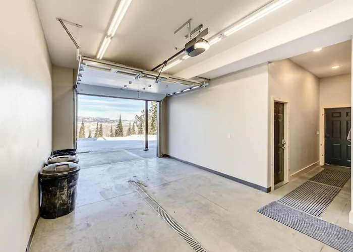Views, Trails, Hot Tub & More: Luxe Wyoming Oasis Ferienhaus