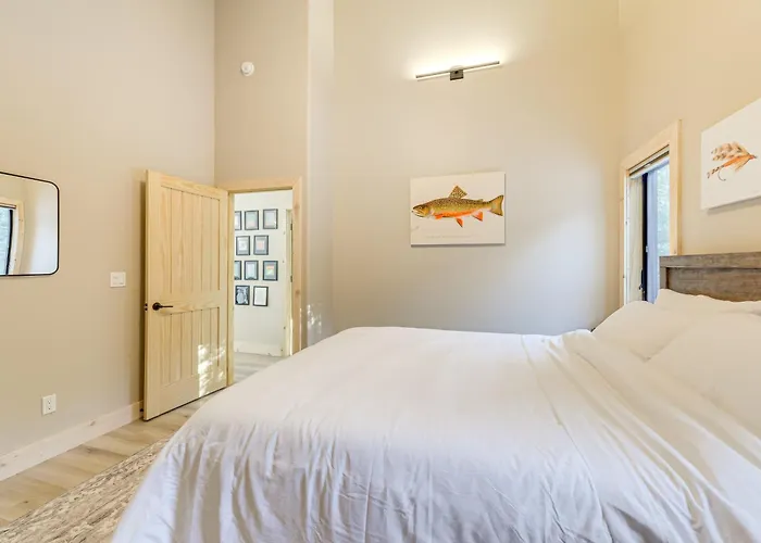 Views, Trails, Hot Tub & More: Luxe Wyoming Oasis Ferienhaus *