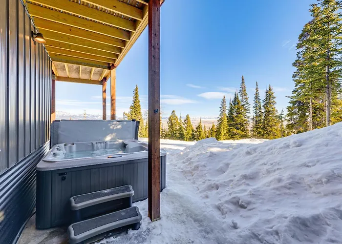 Views, Trails, Hot Tub & More: Luxe Wyoming Oasis Ferienhaus