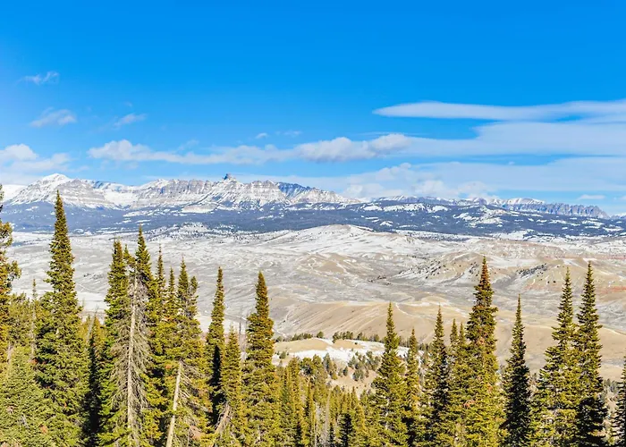 Views, Trails, Hot Tub & More: Luxe Wyoming Oasis Ferienhaus